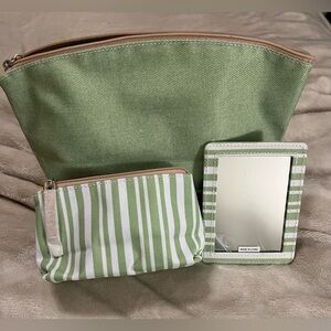 Estée Lauder 🍒 Green and White Striped Cosmetic Bag & Mirror Set NWOT